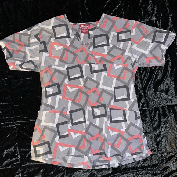 Small scrub top - Picture 3 of 3